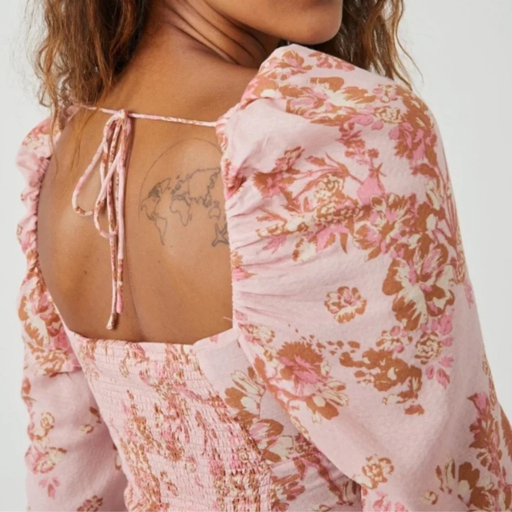 Free People Dusty Pink Floral Ruched Square-Neck Puff Sleeve Crop Top